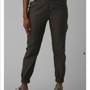 NWT Prana Alana Joggers Size M Dark Iron